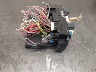2035451601 5DK008485-50 Блок предохранителей Mercedes C W203 Арт e12517411, вид 5