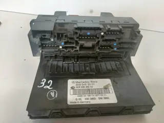 2035453001 Блок предохранителей Mercedes C W203 Арт e12517410, вид 1