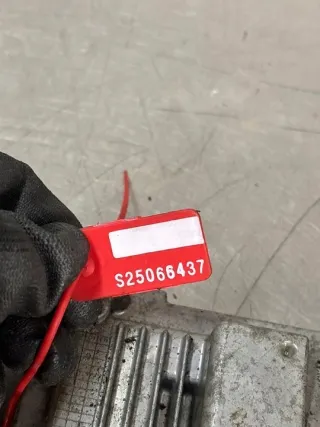 0281033119 237106319R 237108281R Блок управления двигателем Renault Clio 4 Арт e12513734, вид 4
