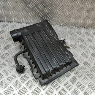 04E129611AK Корпус воздушного фильтра Volkswagen Arteon Арт e12508845, вид 3
