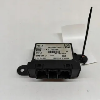 104847600D Блок управления (другие) Tesla model X Арт e12502178, вид 1
