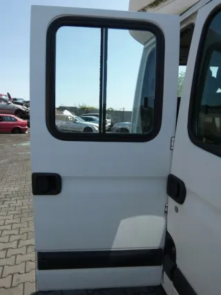 2006-2011 Дверь задняя правая Renault Master 2 Арт e12485936, вид 1