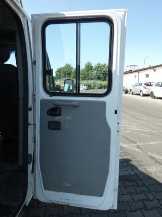 2006-2011 Дверь задняя правая Renault Master 2 Арт e12485936, вид 2
