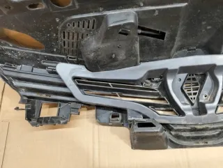 622561012R 622562397R 628109906R Решетка радиатора Renault Clio 4 Арт e12481887, вид 9