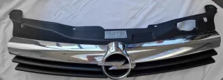 13108463 13142524 13135487 13149465 13149466 Решетка радиатора Opel Astra H Арт e12481782, вид 1