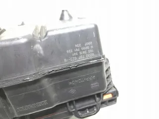 8200787623 H8200791228 AUTOROB22 Корпус воздушного фильтра Renault Laguna 3 Арт e12474249, вид 3
