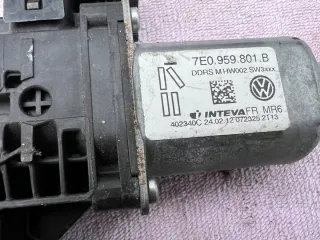 7E0959801B Моторчик стеклоподъемника Volkswagen Transporter T5 Арт e12459827, вид 2