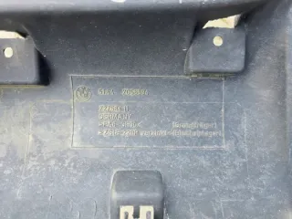 7058594 Передняя панель крепления облицовки (телевизор) BMW 3 E90/E91/E92/E93 Арт e12448259, вид 3