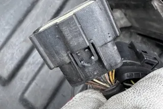 31687602 Блок предохранителей Volvo S90 2 Арт e12445938, вид 3