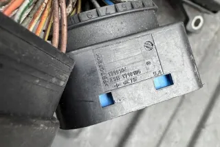 31687602 Блок предохранителей Volvo S90 2 Арт e12445938, вид 8