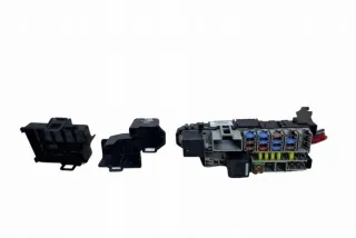 31300188 Блок предохранителей Volvo S60 2 Арт e12445435, вид 4