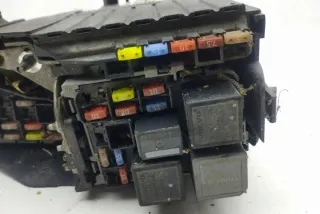 6G9T14A067CA Блок предохранителей Volvo S60 2 Арт e12445395, вид 6