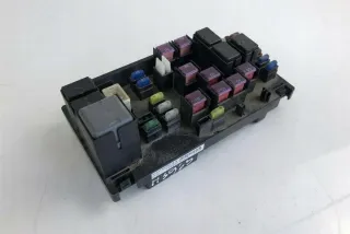 82241AG030 Блок предохранителей Subaru Legacy 4 Арт e12444315, вид 1