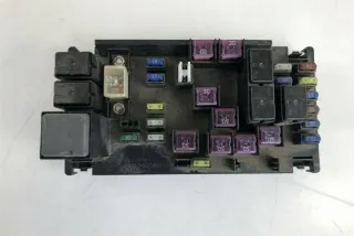 82241AG030 Блок предохранителей Subaru Legacy 4 Арт e12444315, вид 2