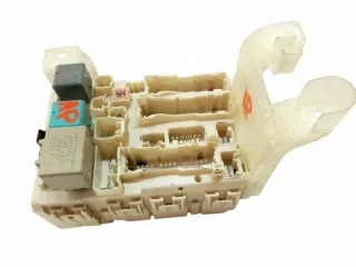 82730-21060 2004-2010 Блок предохранителей Scion tC 1 Арт e12443969, вид 6