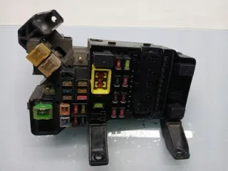 18013301D Блок предохранителей Renault Megane 3 Арт e12443763, вид 1