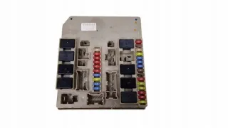 6746610 Блок предохранителей Renault Clio 3 Арт e12443447, вид 1
