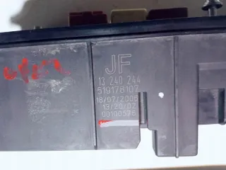 13240244 13240244JF 519178107 Блок предохранителей Opel Vectra C  Арт e12442754, вид 5