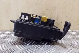 71541379 Блок предохранителей Opel Frontera B Арт e12442431, вид 1