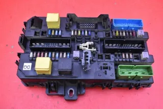 13181279 Блок предохранителей Opel Astra H Арт e12442137, вид 1