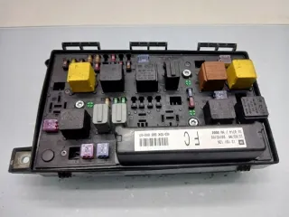 13191126 Блок предохранителей Opel Astra H Арт e12442127, вид 1
