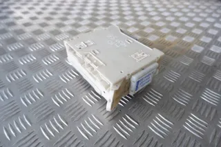 GRS19_, UZS19_, URS19_ 8273030620 Блок предохранителей Lexus GS 3 Арт e12439175, вид 3