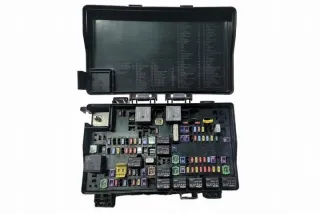 P68242830AC Блок предохранителей Jeep Grand Cherokee IV (WK2) Арт e12438685, вид 6