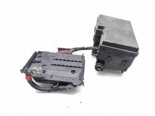 AV6T-14A067-BB Блок предохранителей Ford Focus 3 Арт e12437430, вид 3