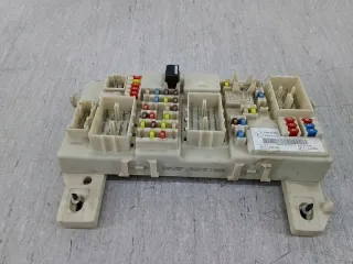 7M5T-14A073-FB 97RA-000001 97RA-012018 Блок предохранителей Ford C-max 1 Арт e12437274, вид 1