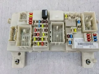 7M5T-14A073-FB 97RA-000001 97RA-012018 Блок предохранителей Ford C-max 1 Арт e12437274, вид 6