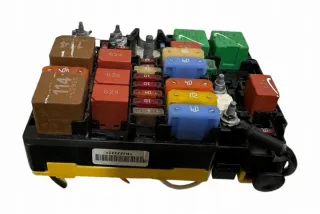 9804848580 Блок предохранителей Citroen C4 2 Арт e12436624, вид 1