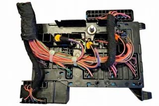 9360501 Блок предохранителей BMW i3 Арт e12435850, вид 3