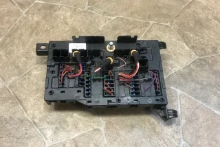 9360501 Блок предохранителей BMW i3 Арт e12435849, вид 3