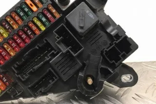 9138830 Блок предохранителей BMW 5 E60/E61 Арт e12435496, вид 5