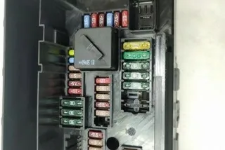 9210861 Блок предохранителей BMW 5 F10/F11/GT F07 Арт e12435364, вид 4