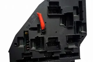 921085702 Блок предохранителей BMW 5 F10/F11/GT F07 Арт e12435141, вид 4