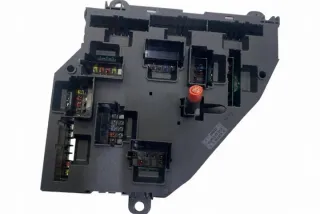 9234423 Блок предохранителей BMW 5 F10/F11/GT F07 Арт e12435029, вид 7
