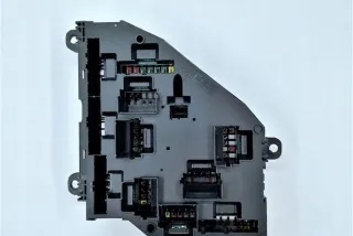 61149210857 Блок предохранителей BMW 5 F10/F11/GT F07 Арт e12434988, вид 5