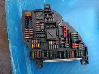 1670498 Блок предохранителей BMW 5 F10/F11/GT F07 Арт e12434936, вид 1