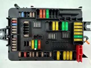 9389070 Блок предохранителей BMW 4 F32/F33/GT F36 Арт e12434811, вид 3