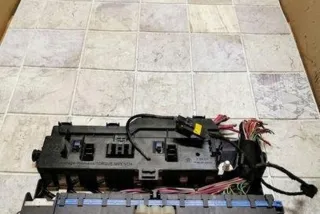 8364530 Блок предохранителей BMW 3 E46 Арт e12434777, вид 1