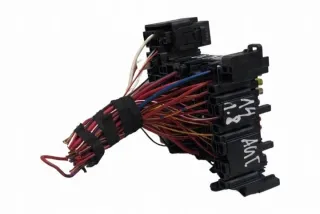 5Q0937615C Блок предохранителей Audi Q2 Арт e12433668, вид 3