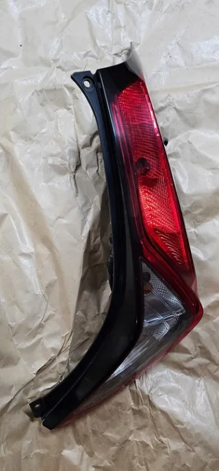 81550-0H230 Фонарь задний правый Toyota Aygo 2 Арт e12430600, вид 1