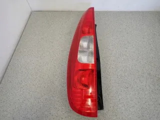  Фонарь задний левый Mitsubishi Colt 6 Арт e12429665, вид 1