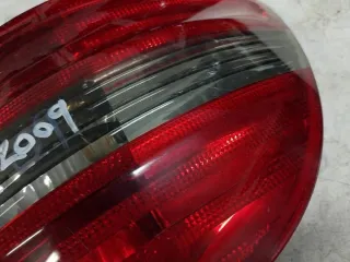 A1698200377 Фонарь задний правый Mercedes B W245 Арт e12429464, вид 5