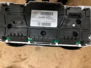 248101259R Щиток приборов (приборная панель) Renault Clio 4 Арт e12429326, вид 3