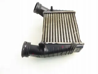 3B0145805D Интеркулер Volkswagen Passat B5 Арт e12428441, вид 9