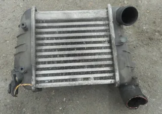 8E0145805R Интеркулер Audi A4 B7 Арт e12426263, вид 1