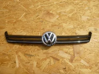 5G0853655E Решетка радиатора Volkswagen Golf 7 Арт e12420255, вид 1