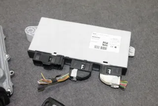 N57D30B 0281016748 8573557 8513169 8509794 nr:0016 Блок управления двигателем BMW 5 F10/F11/GT F07 Арт e12420179, вид 5
